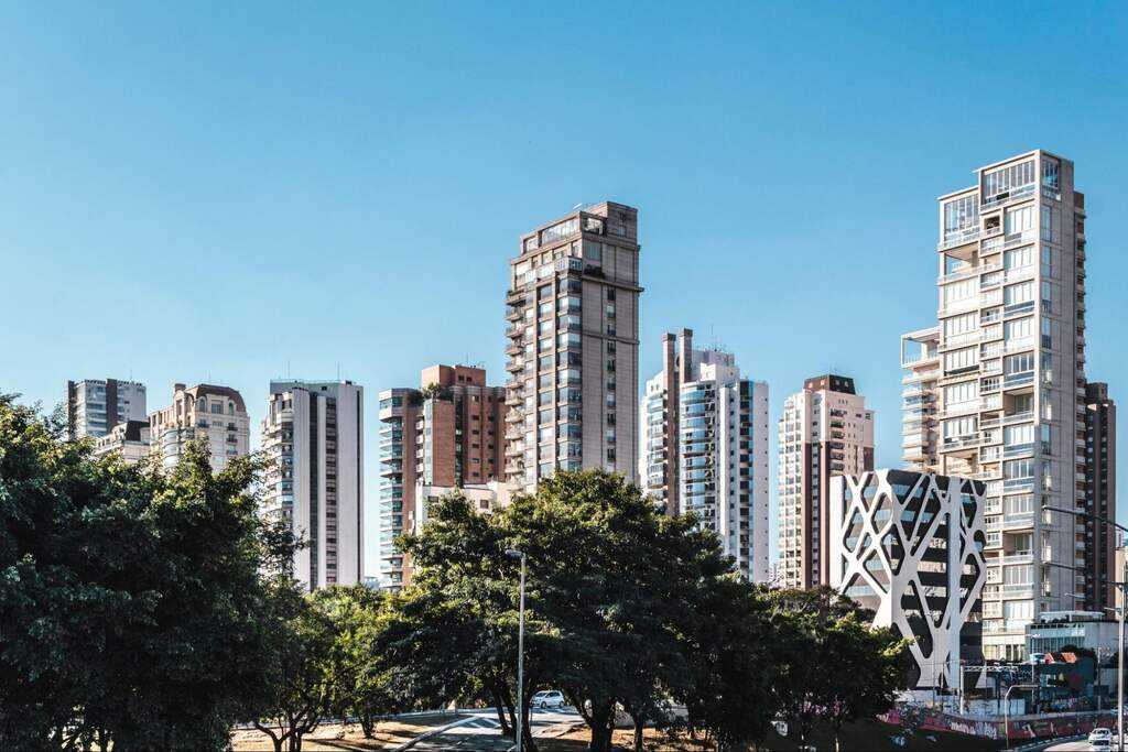 prédios de bairros comerciais de SP