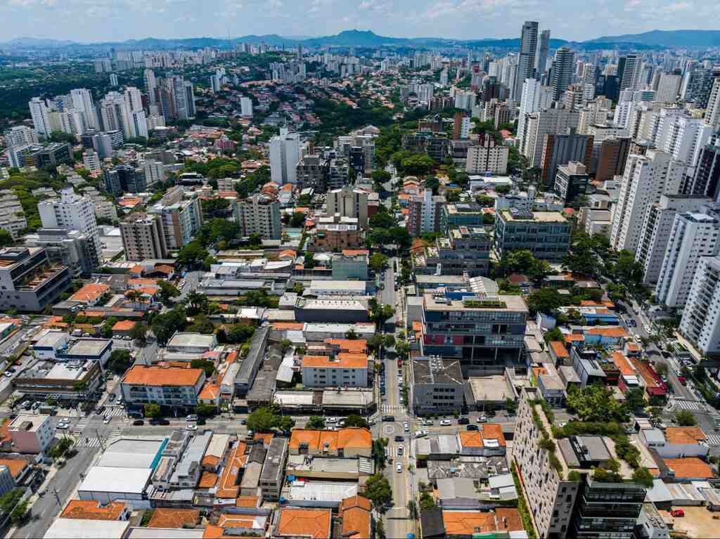 casas e edifícios representando como é morar em São Paulo