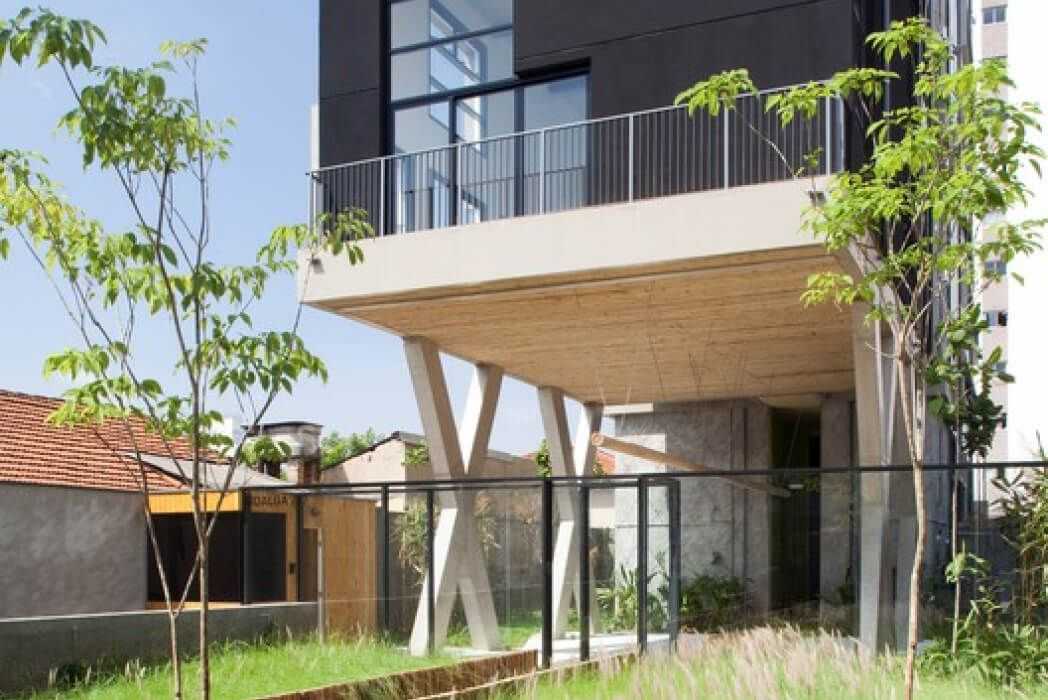 Fachada do Fidalga 727